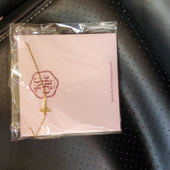 Necklace - Picture 1 of 1